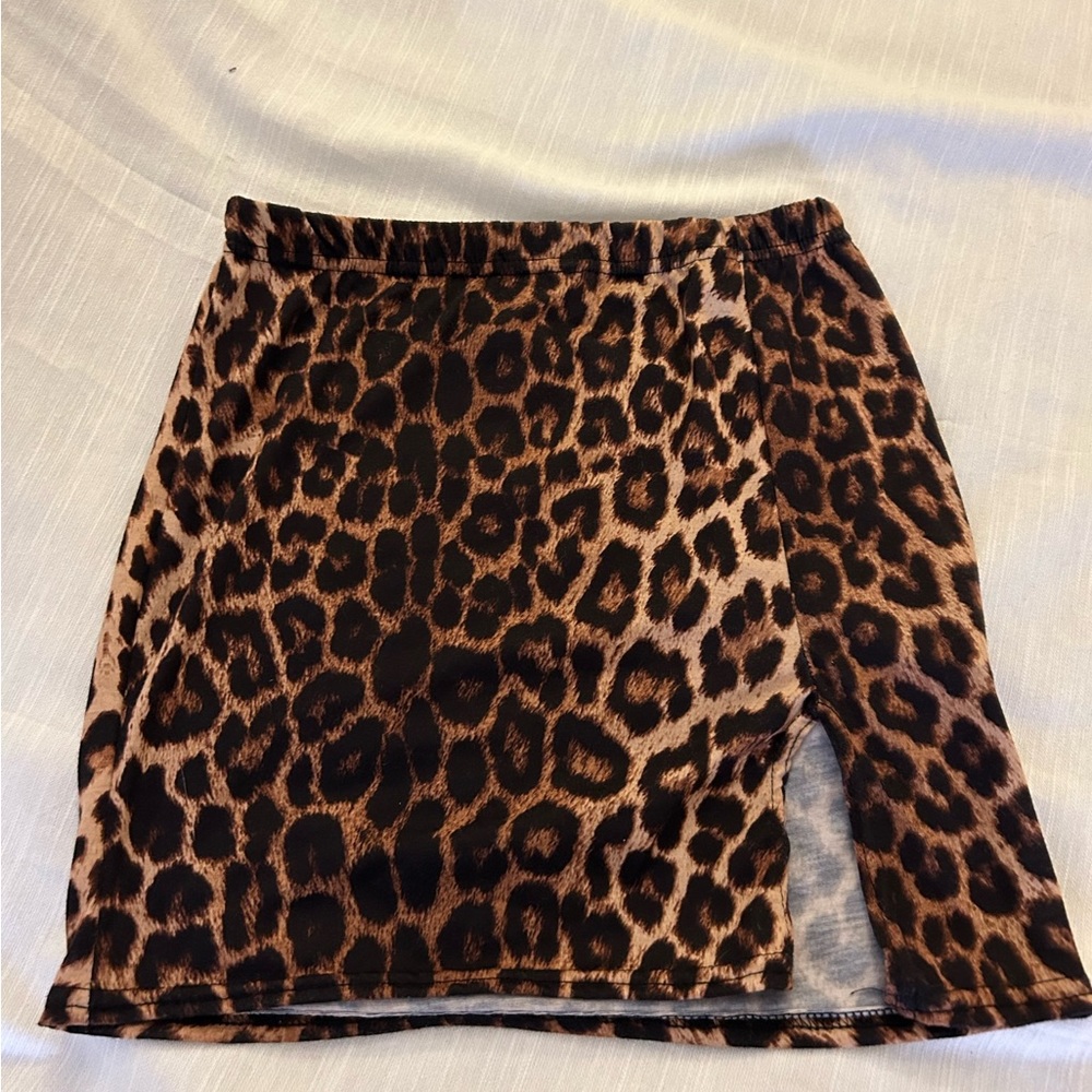 Leopard Print Slit High Waisted Skirt